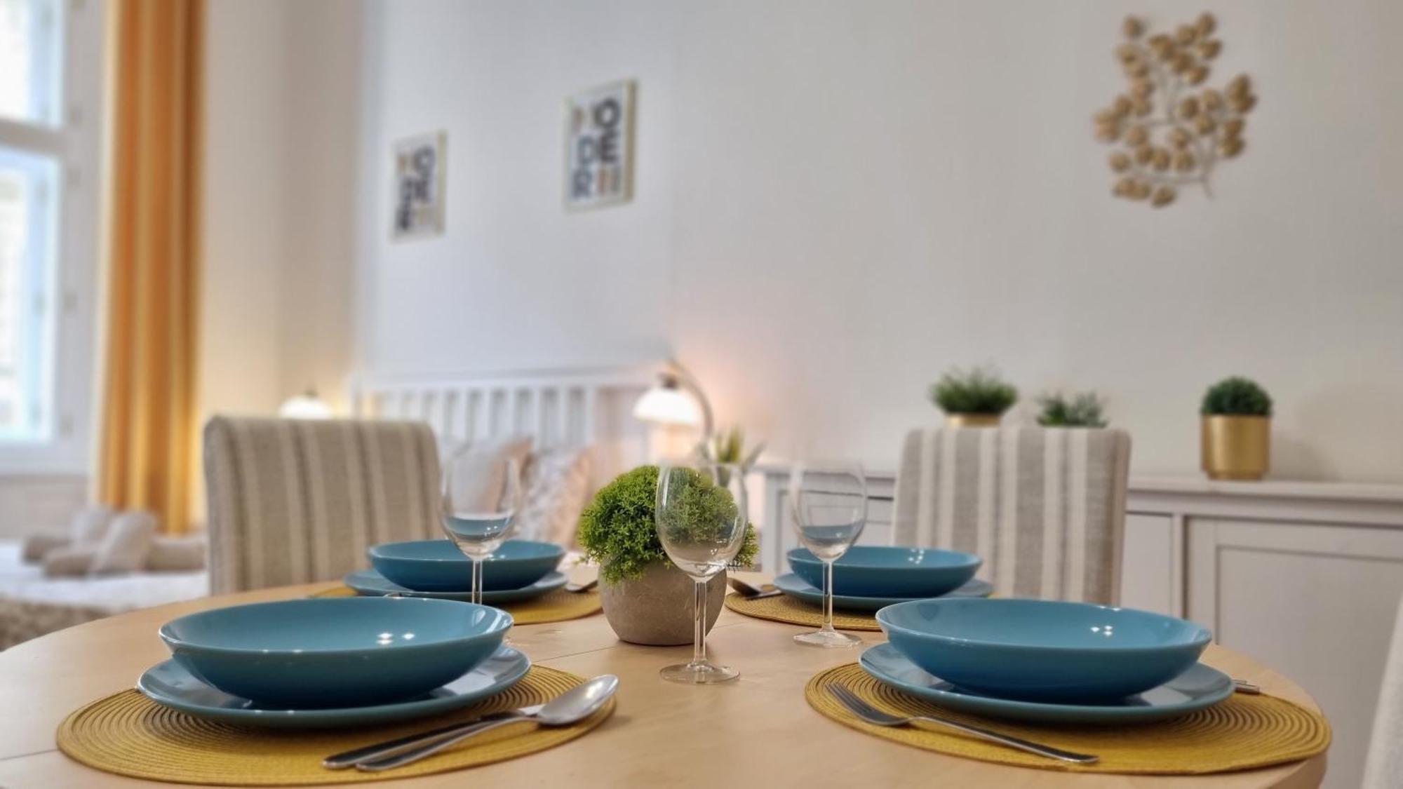 Finnem Rentals Tyrsova Prag Exterior foto